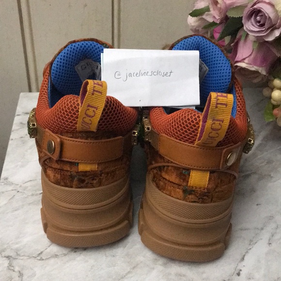 Gucci Flashtrek sneakers with Crystals - Picture 5 of 11